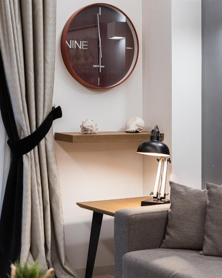 Acropolis Elegant Apartment เอเธนส์ ภายนอก รูปภาพ